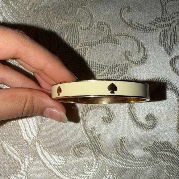 KATE SPADE Gold Bangle Bracelet - Picture 1 of 5